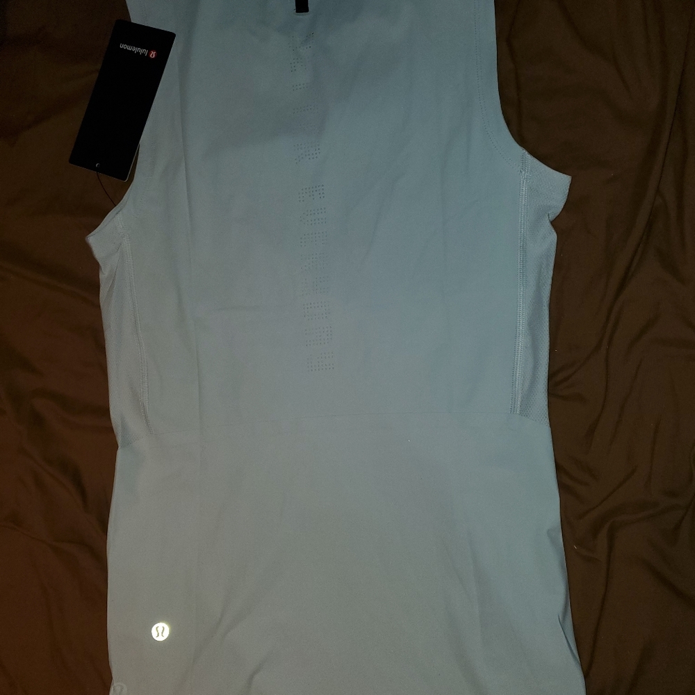 Mens lululemon compression tank/cut-off size small